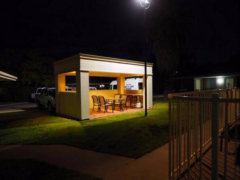 Jacaranda Holiday Units Swan Hill Exterior photo
